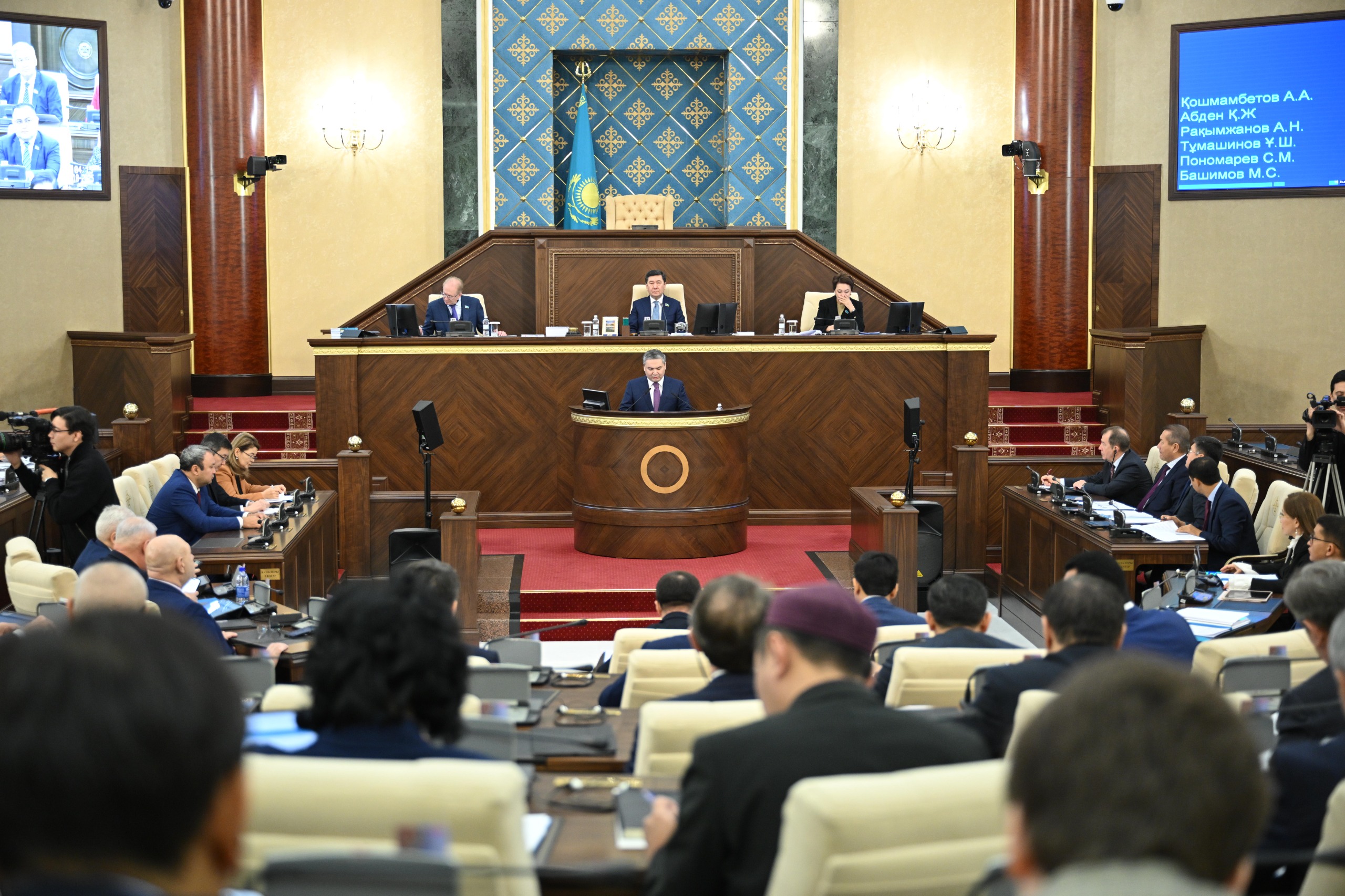 Qurylys salasyn retteıtin qujat birinshi oqylymda maquldandy