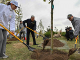 Memleket basshysy «Taza Qazaqstan» ekologııalyq aksııasyna qatysty