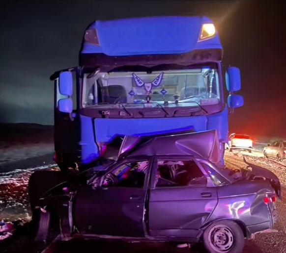 Pavlodarda jantúrshigerlik jol apatynan eki adam qaza tapty