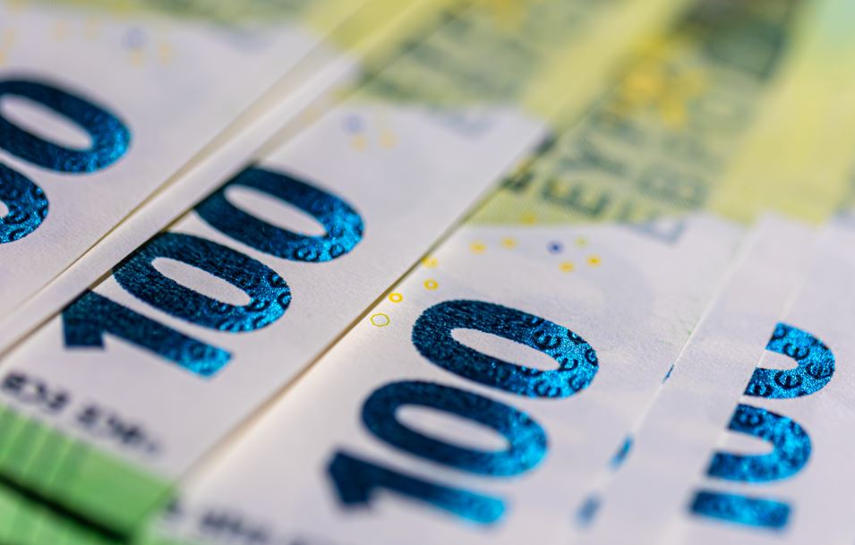 Investorlarǵa eýrooblıgasııalardy ornalastyrýǵa qatysý endi ońaıyraq bolady