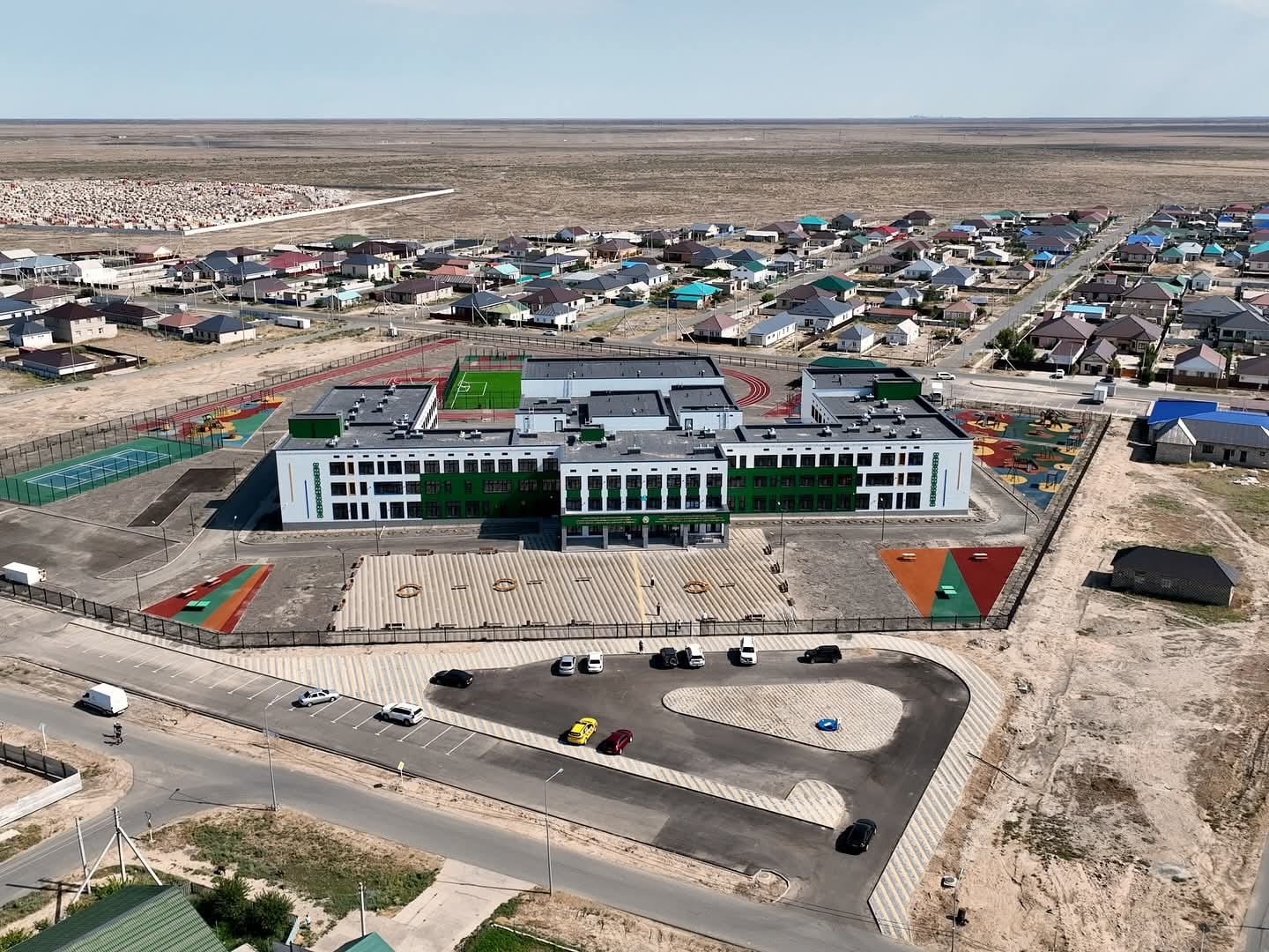 «Keleshek mektebiniń» ıgiligi