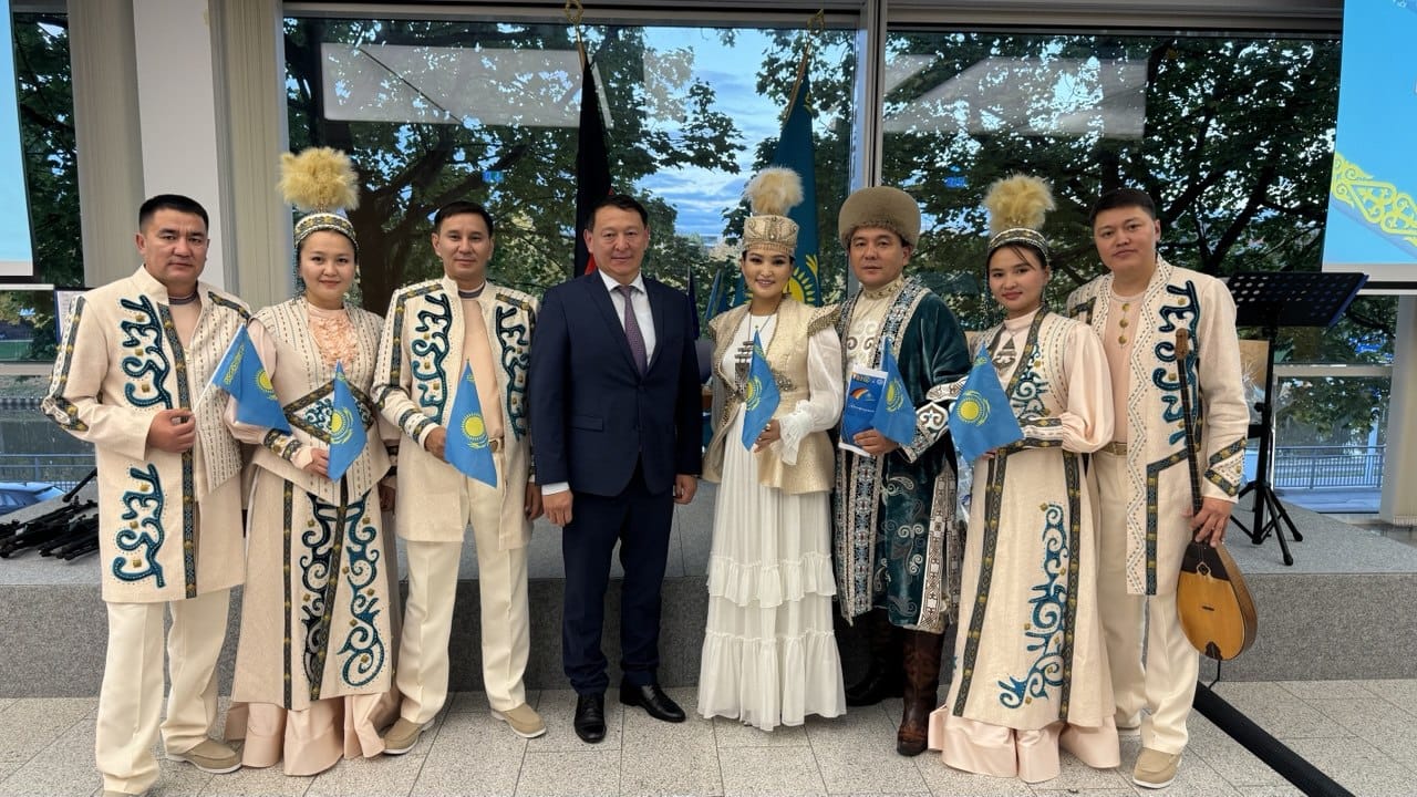 Jambyl oblystyq fılarmonııasy Saarbrıýkkende konsert berdi