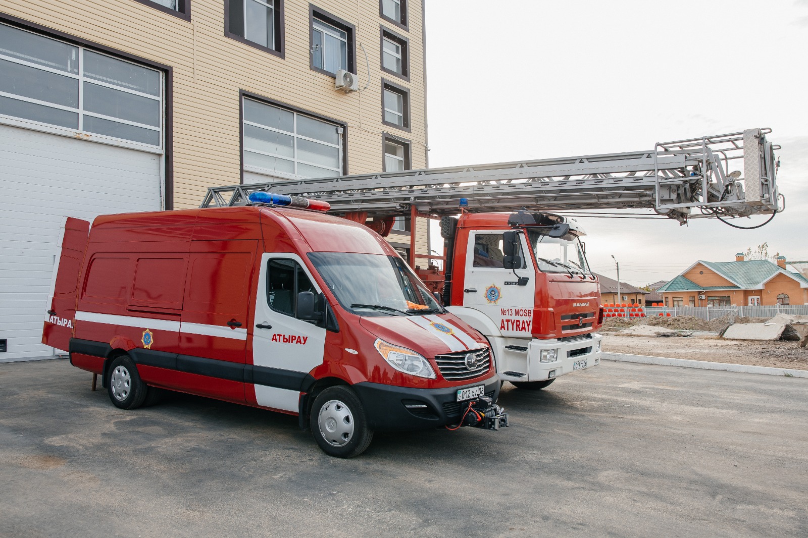 Atyraýda tótenshe jaǵdaılar departamentine 91 arnaıy kólik satyp alyndy