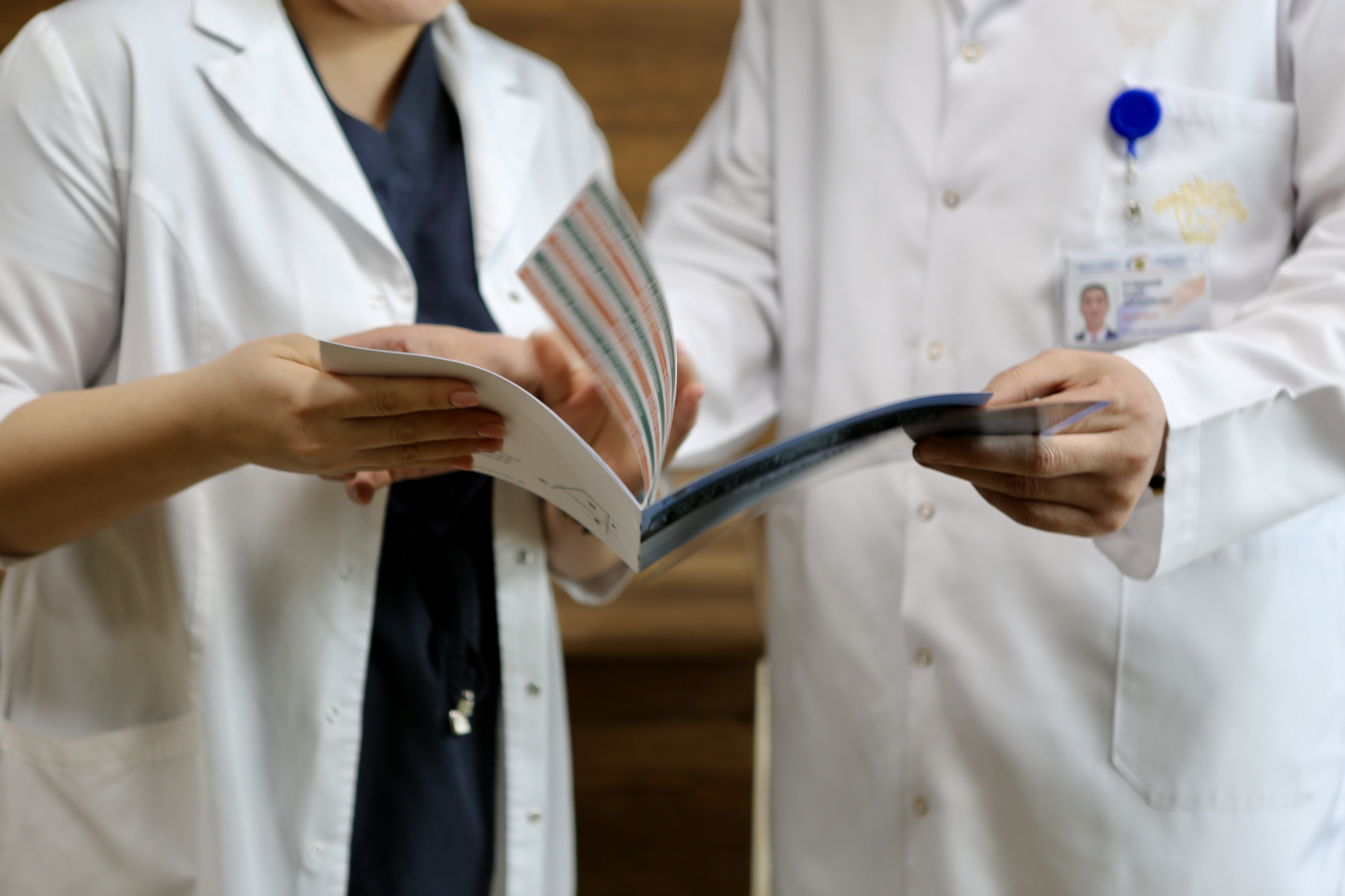 Astanada medısına qyzmetkerleriniń eńbekaqysy ýaqytyly tólenbegen