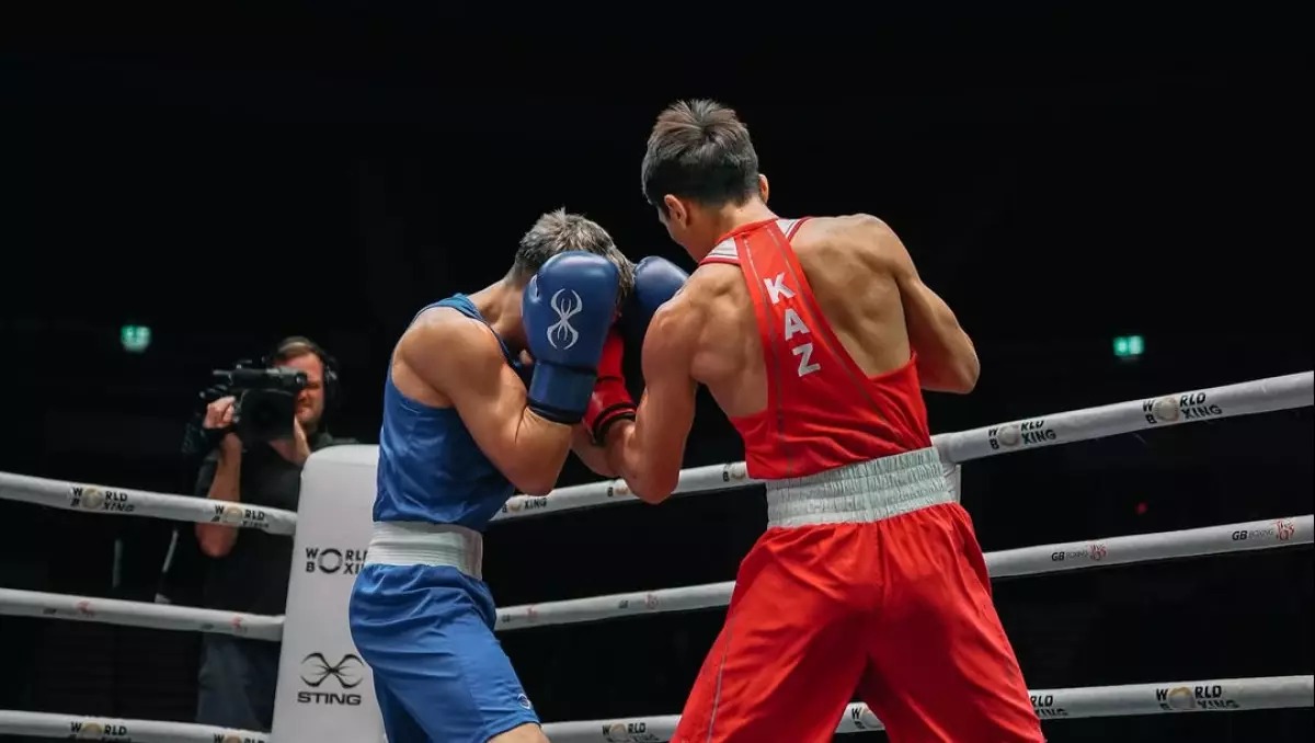 Qazaqstan World Boxing reıtınginde úzdikter kóshin bastady