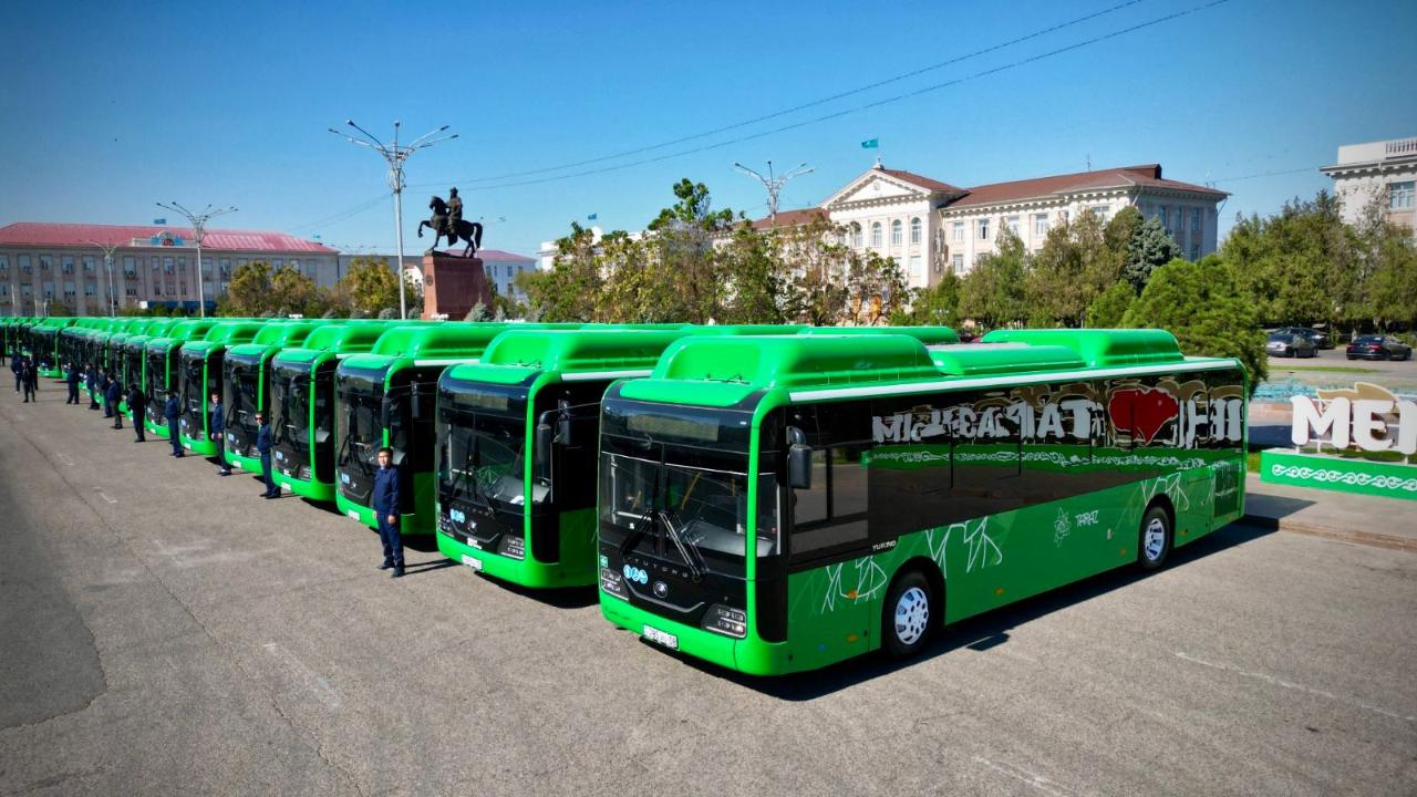 Avtobýs parki 24 qoǵamdyq kólikpen tolyqty