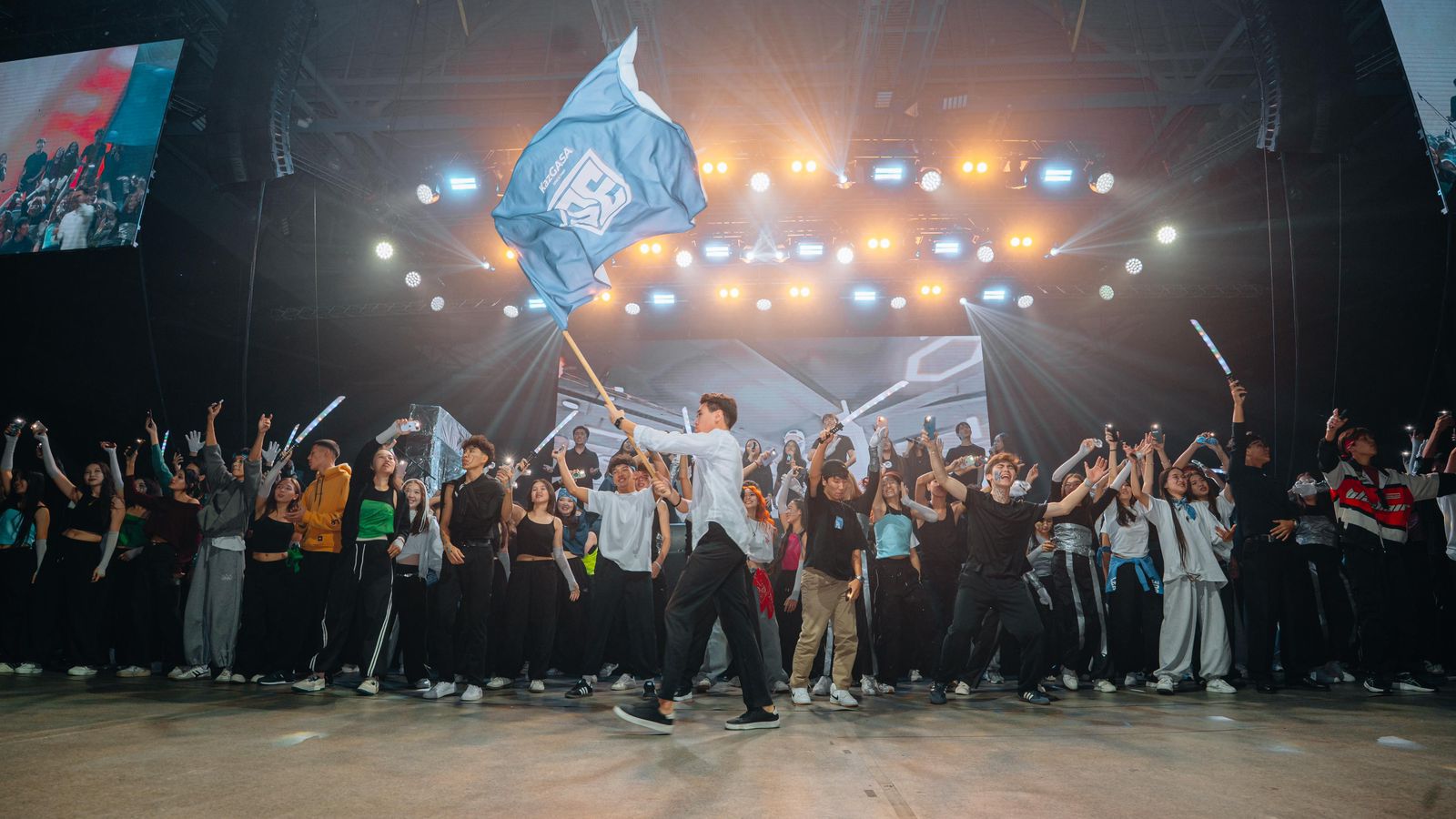 Almatyda stýdentter qataryna qabyldaý keshteri qalaı ótýde?