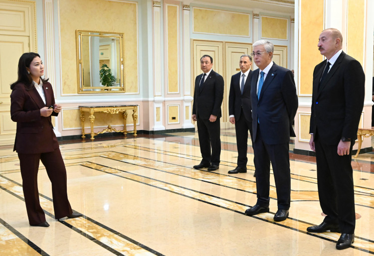 Eki el basshylaryna Orta dálizdi damytý jobasy tanystyryldy