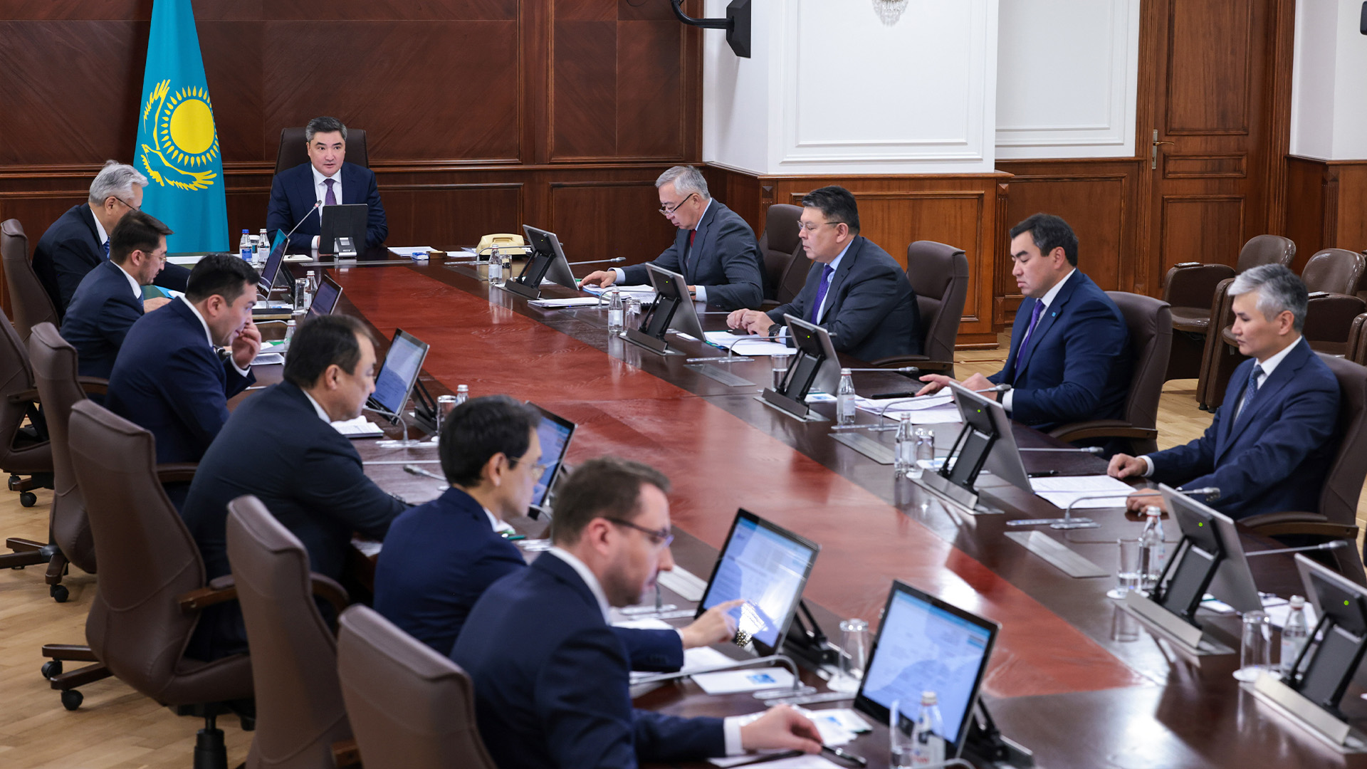 Halyq qaýipsizdigi – basty nazarda