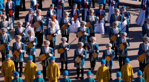 1500-den astam oqýshy «Atameken» ánin oryndady