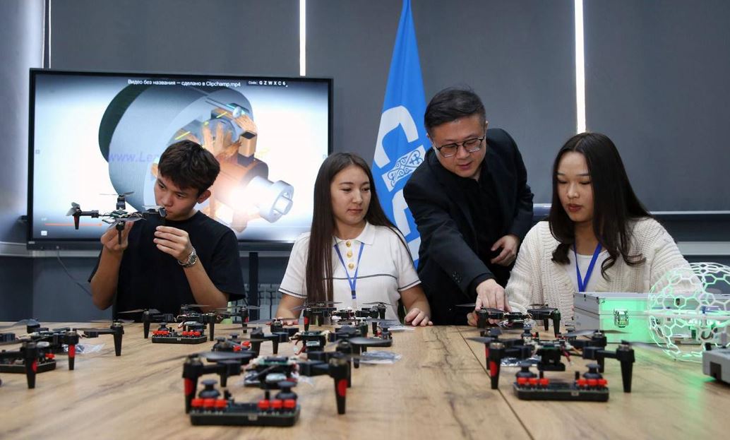 Almaty kolledjinde drondar ortalyǵy ashyldy