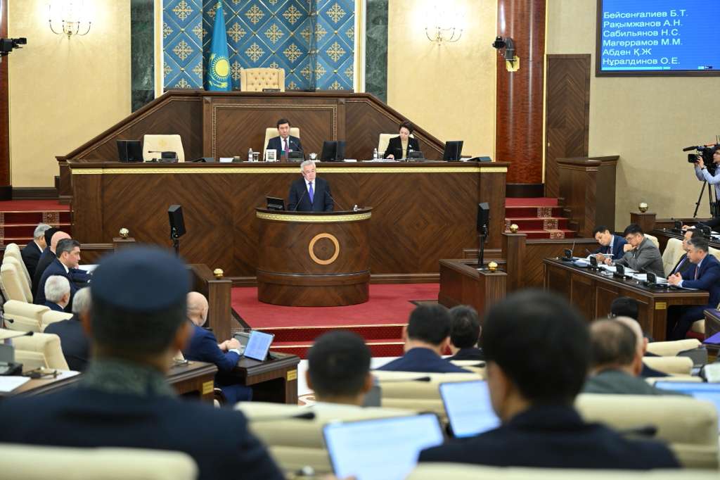 Úkimet 6,8 trln teńgeni áleýmettik salaǵa baǵyttaıdy. Májilis úshjyldyq bıýdjetti bekitti