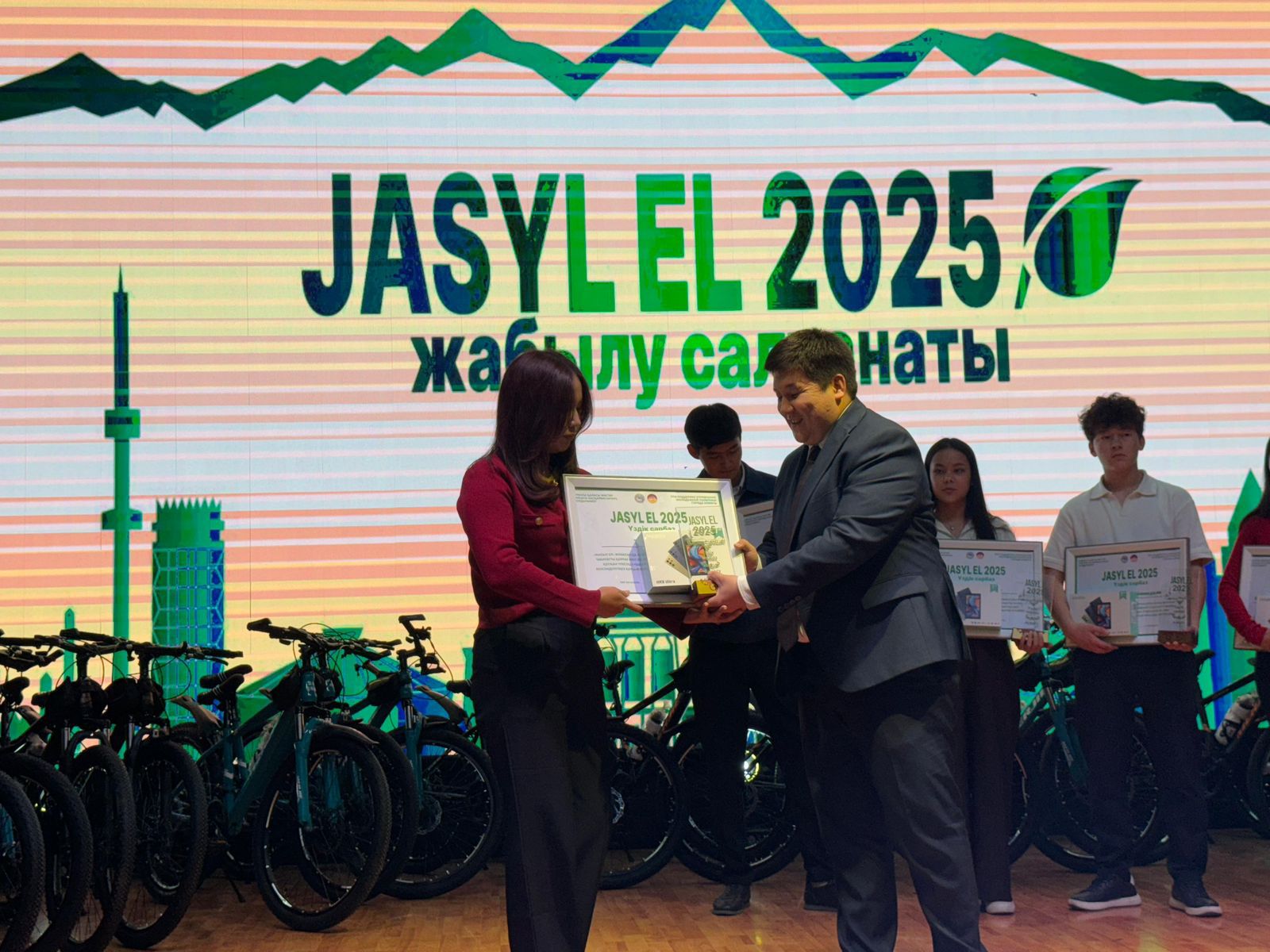  «Jasyl el» jastar jasaǵy úzdikter qatarynda