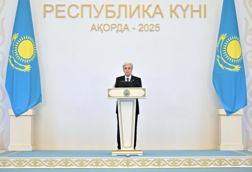 Prezıdent Respýblıka kúnine arnalǵan saltanatty jıynda sóz sóıledi