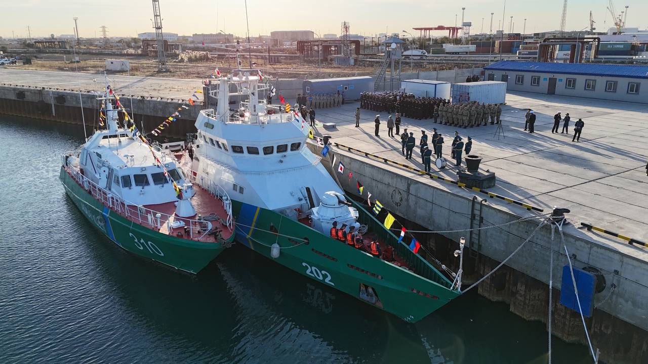 Mereke qarsańynda Kaspıı teńizine jańa keme túsirildi