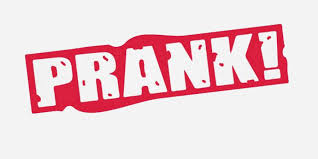 Atyraýda prank jasamaq bolǵan úsh jigitke aıyppul salyndy