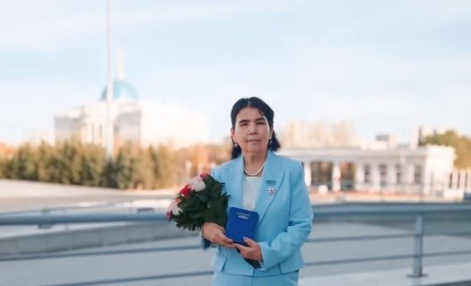 Kúlshat DÁÝRENBEKOVA III dárejeli «Eńbek dańqy» ordeniniń ıegeri