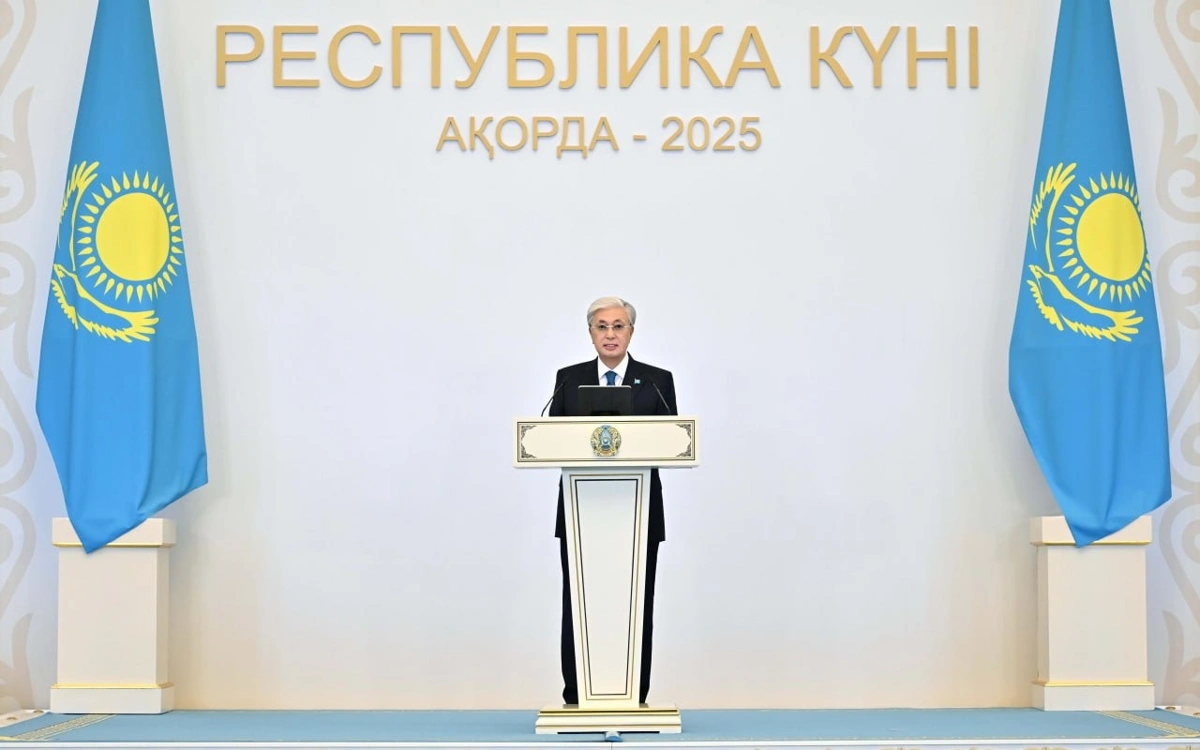 Qasym-Jomart Toqaev qazaqstandyqtardy Respýblıka kúnimen quttyqtady