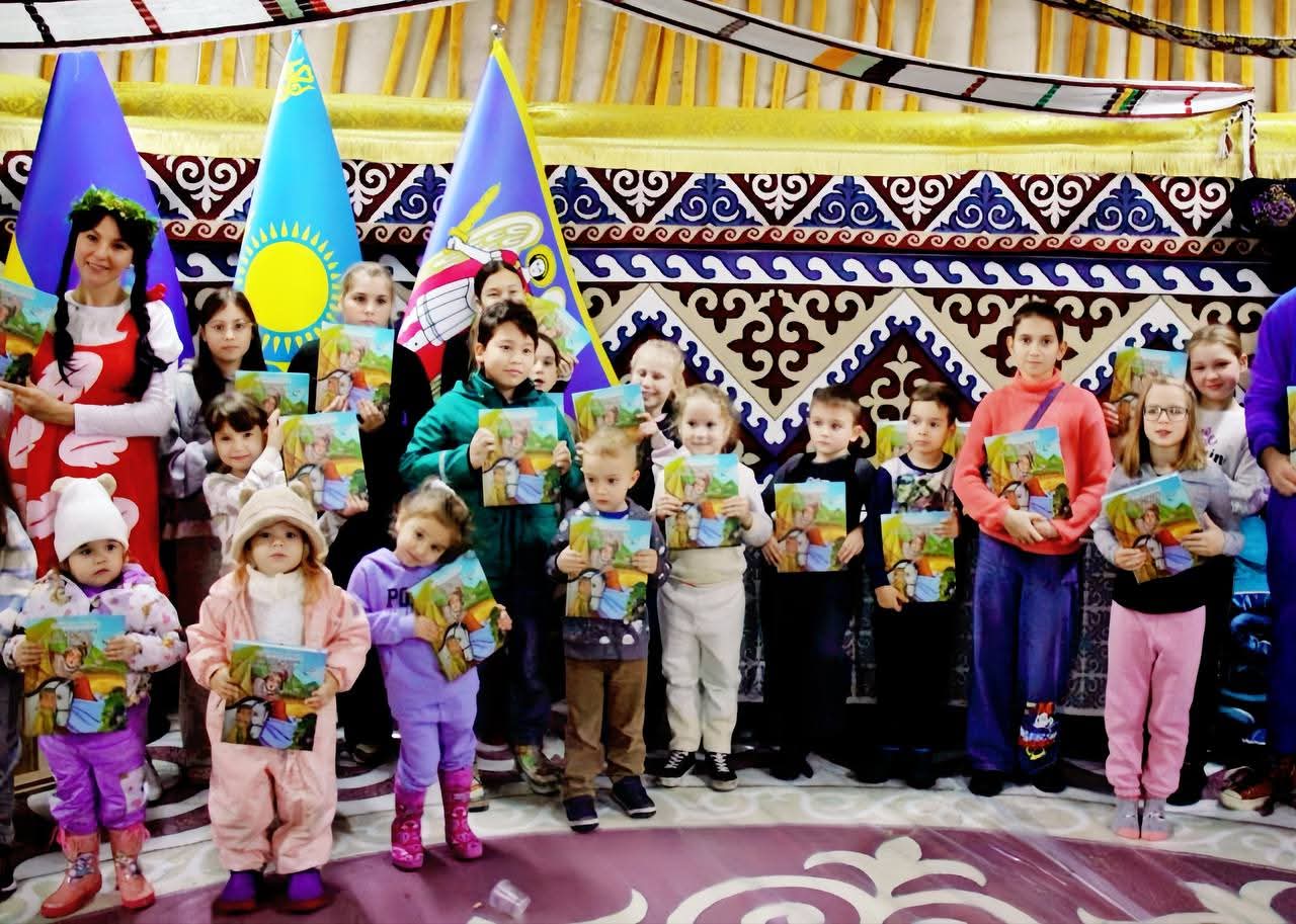 Qazaq ertegileri ýkraın tilinde jaryq kórdi