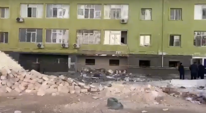 Aqtaýda turǵyn úılerdiń birinde gaz jaryldy