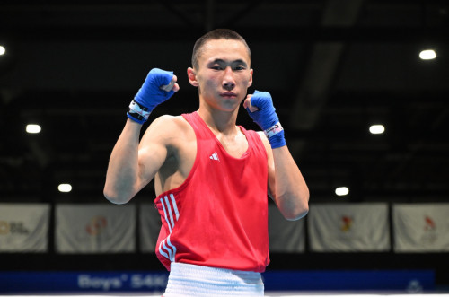 Elimizdiń 8 boksshysy jasóspirimder Azıadasynyń altyn júldesine talasady