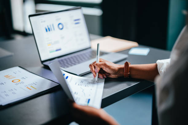 Astanada 36 myńnan astam turǵyn jańa jumys kestesine aýysty