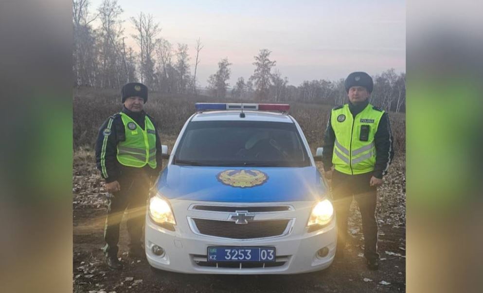 Polıseıler Býrabaıda úsh adamdy qutqardy