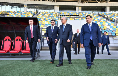 Prezıdent Qyzylorda qalasyndaǵy ortalyq stadıonǵa bardy