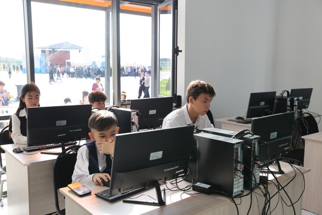 Zamanaýı keshen ashyldy