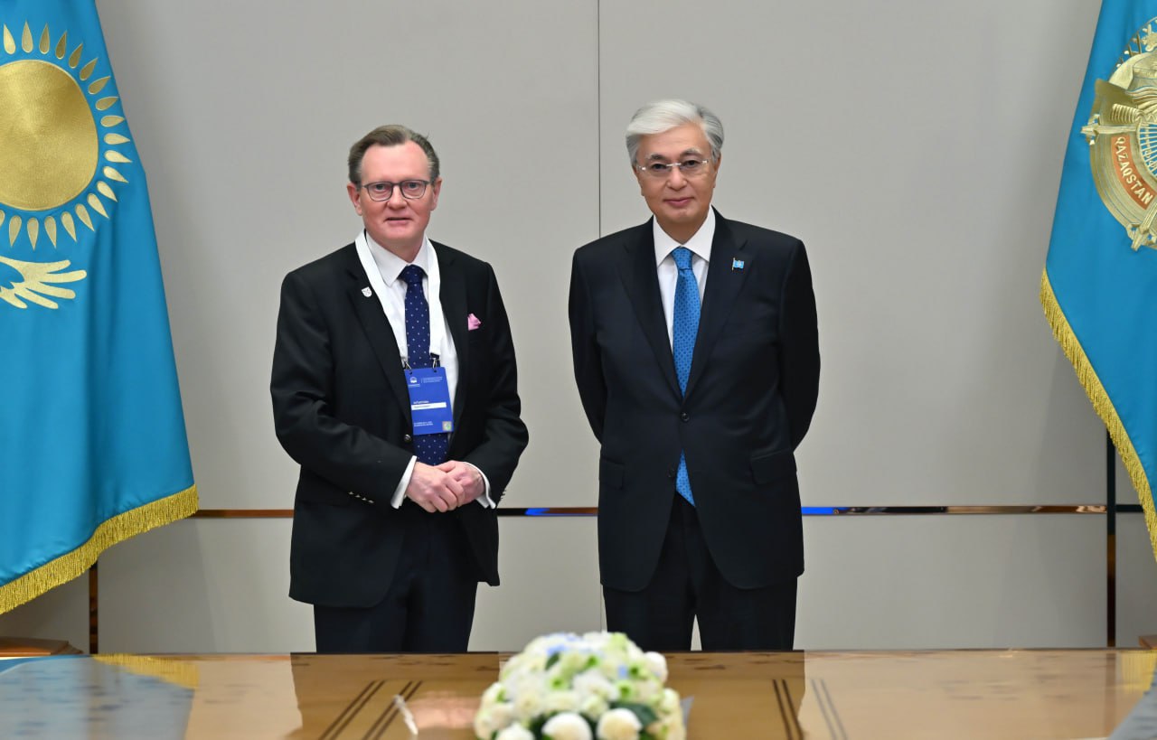 Prezıdent Queen’s University Belfast basshysyn qabyldady