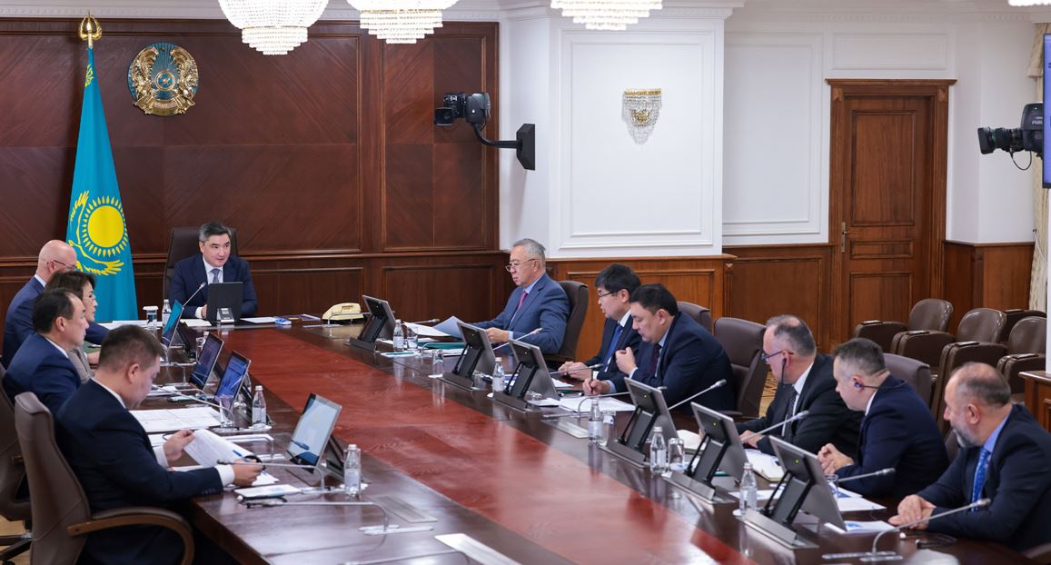 Almaty áýejaıyn jańǵyrtý jumystary talqylandy