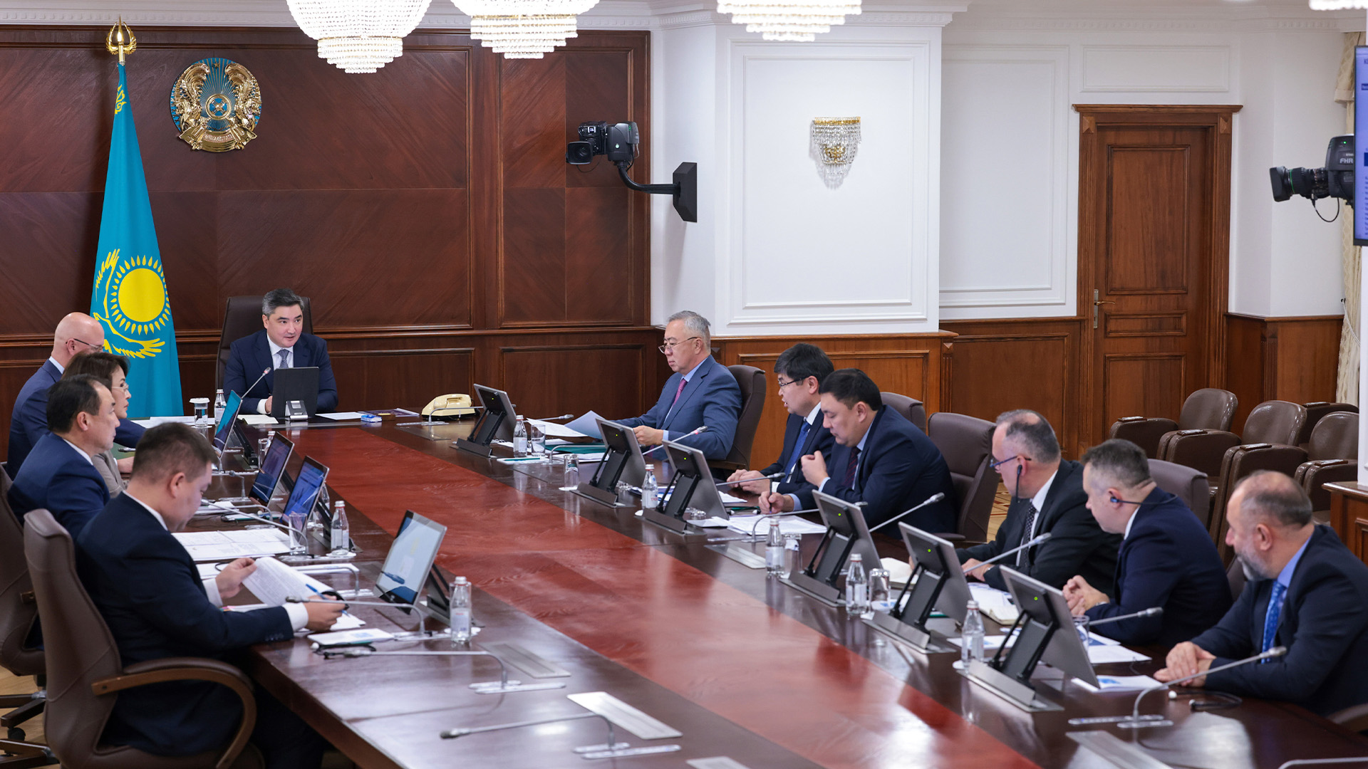 Almaty áýejaıyn jańǵyrtý jaıy qaraldy