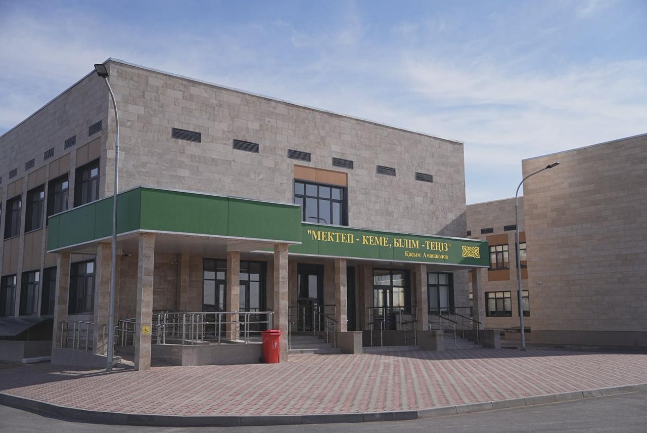 Aqbulaq aýylyndaǵy Keleshek mektebi aýdandaǵy eki mekteptiń máselesin sheshti