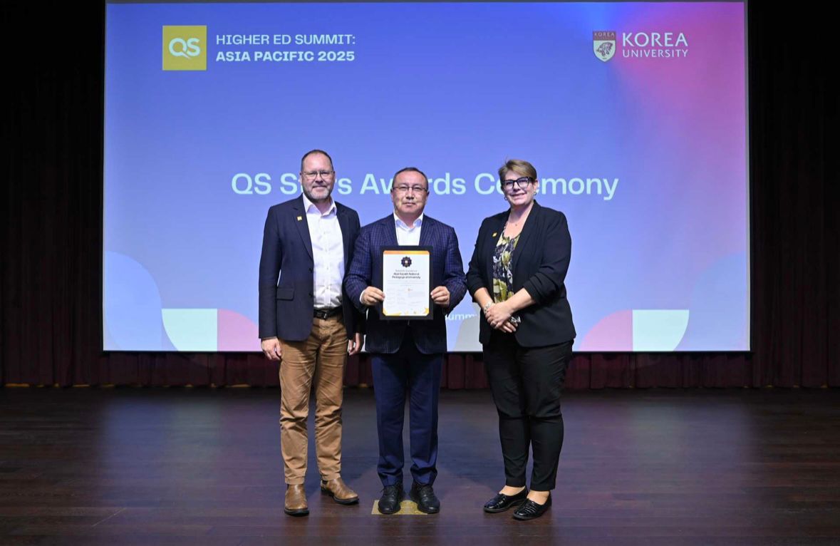 Abaı ýnıversıteti QS reıtınginde «Bes Juldyz» marapatyna ıe boldy