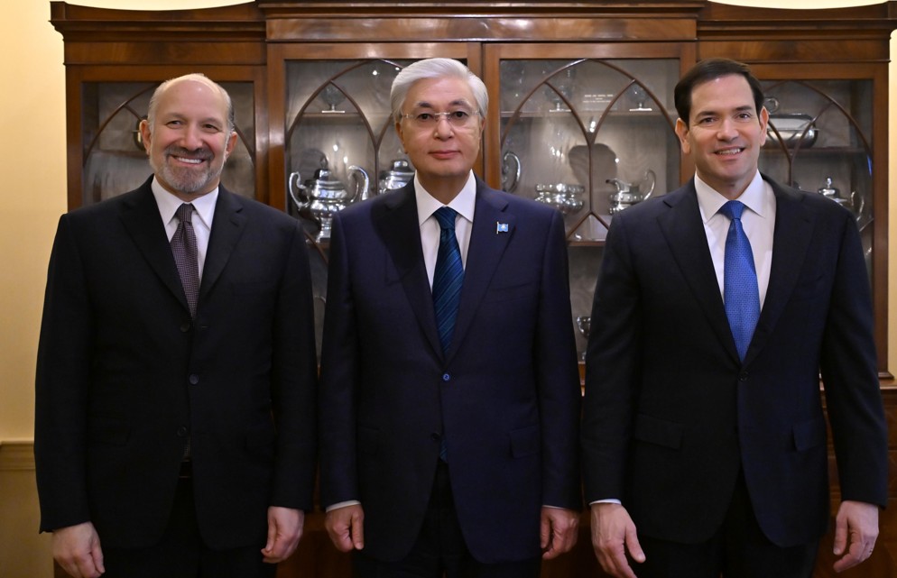 Vashıngton sapary: Senim men seriktestikke negizdelgen dıalog