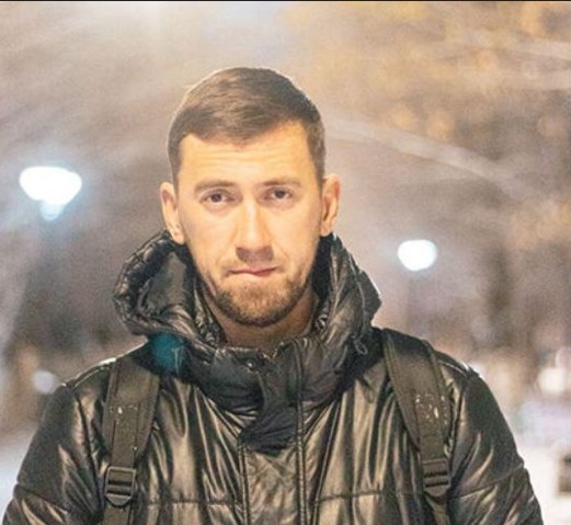 Qustardyń qımylyn qalt jibermeıdi