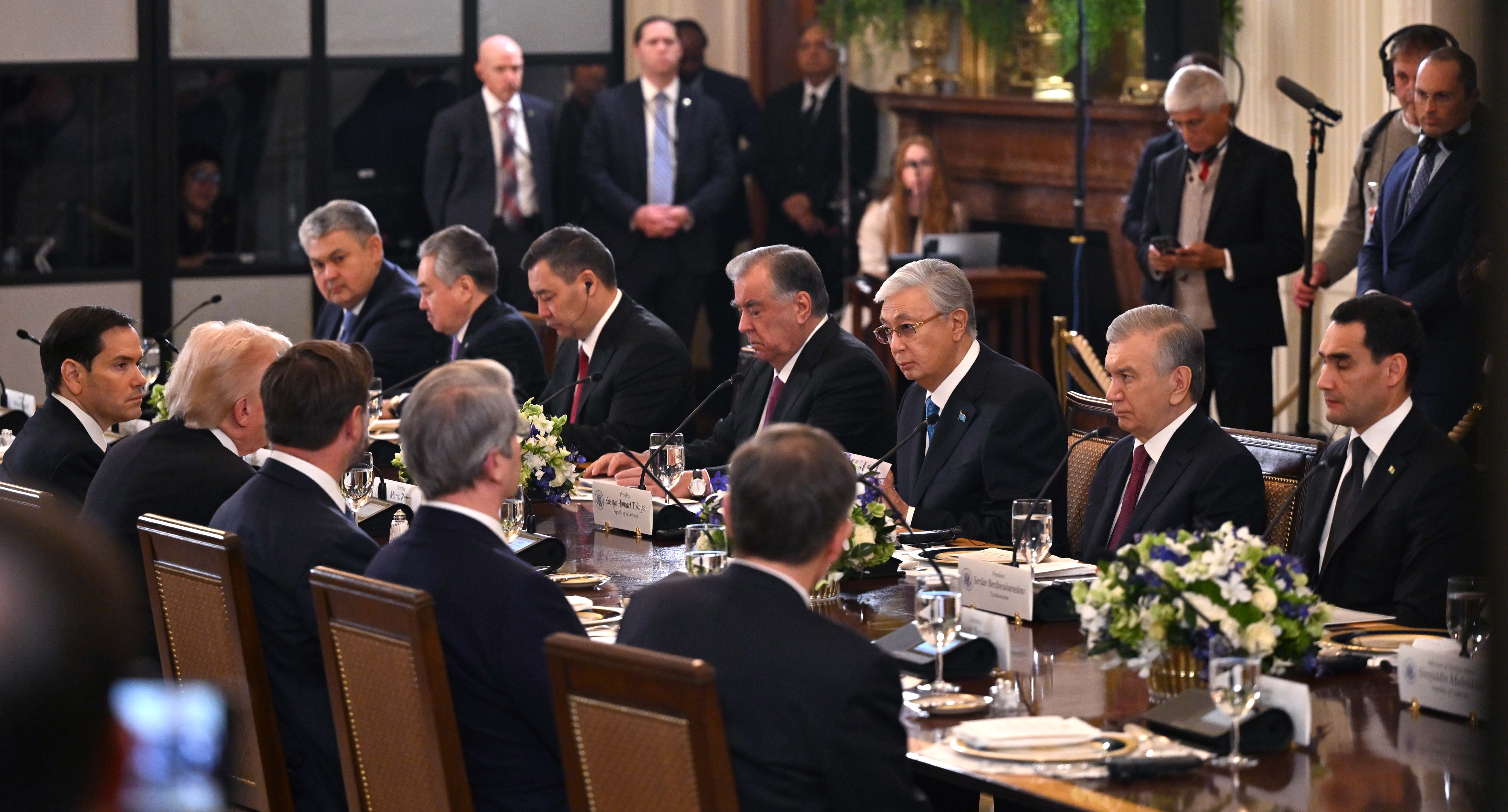 The Washington Post: Qazaqstan pragmatıkalyq ári táýelsiz syrtqy saıası ustanym kórsetti