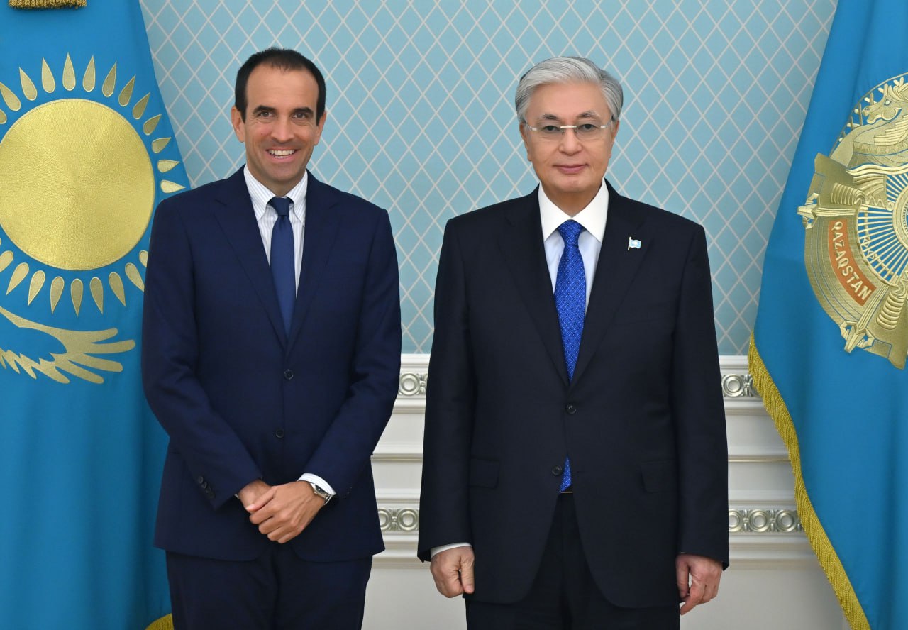 Memleket basshysy Lýıdjı Karraro men Nasser Ben Ganım Ál-Helaıfıdi qabyldady