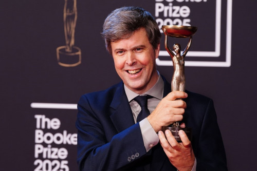 2025 jylǵy Býker syılyǵynyń ıegeri anyqtaldy