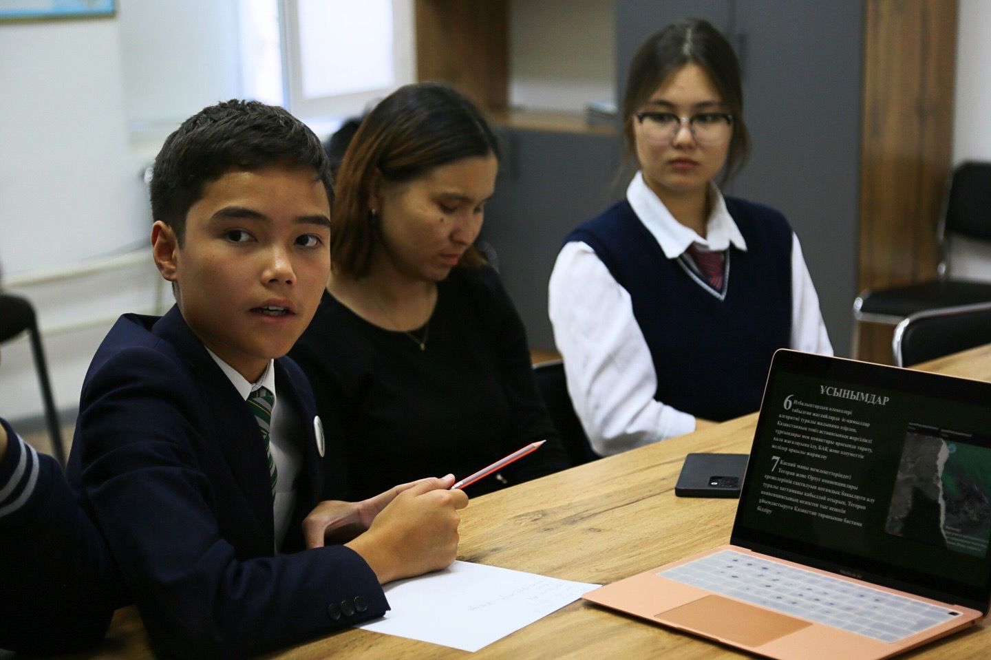 Jas ekologtar Kaspıı ıtbalyǵyn qorǵaýǵa atsalysyp júr