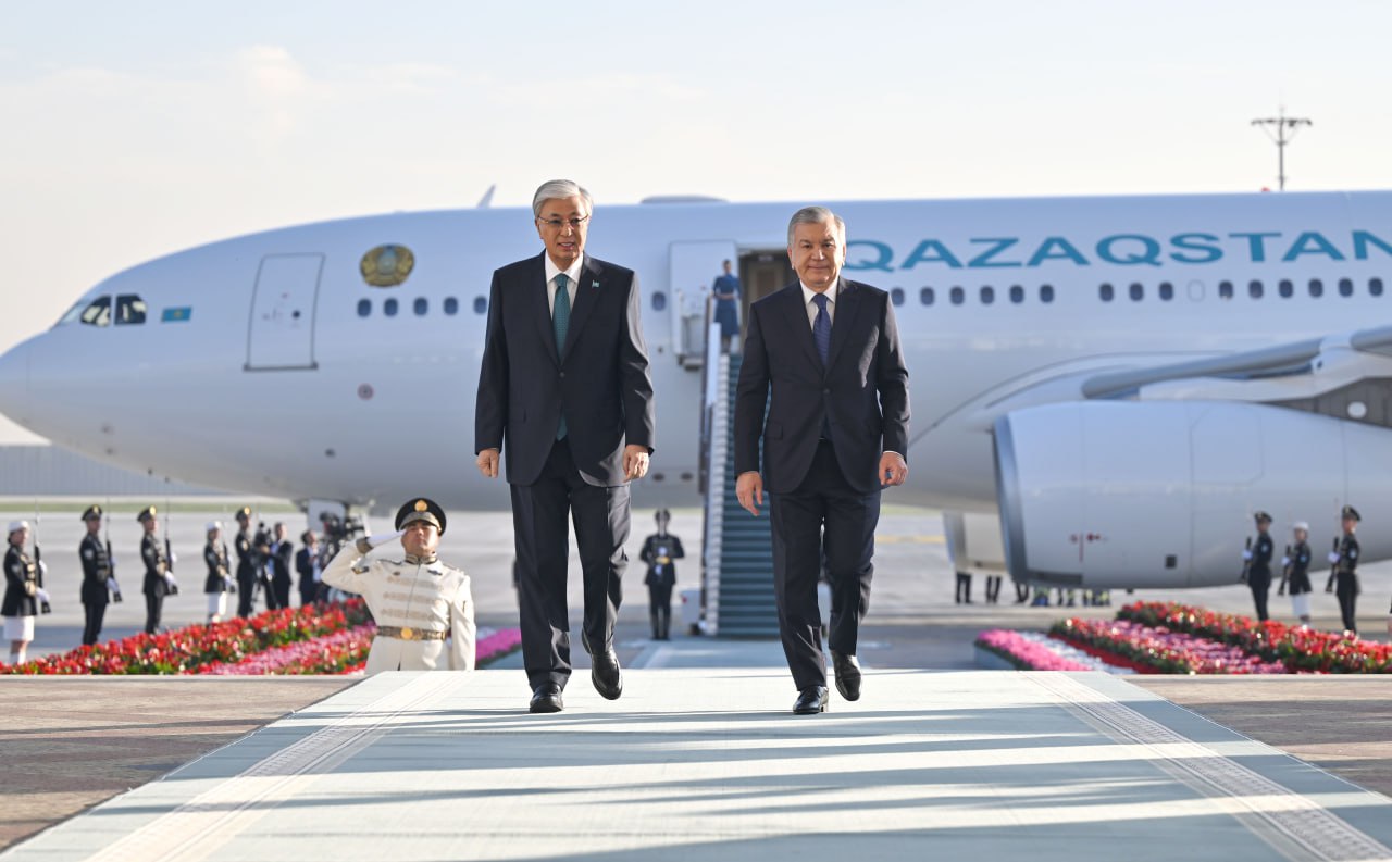 Prezıdent Qasym-Jomart Toqaevty resmı qarsy alý rásimi ótti