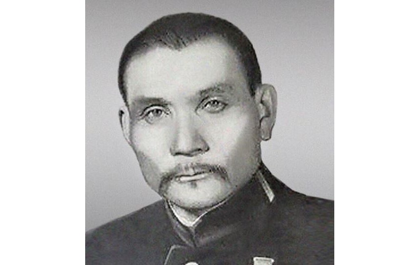 Eńbek eri – urpaqqa úlgi