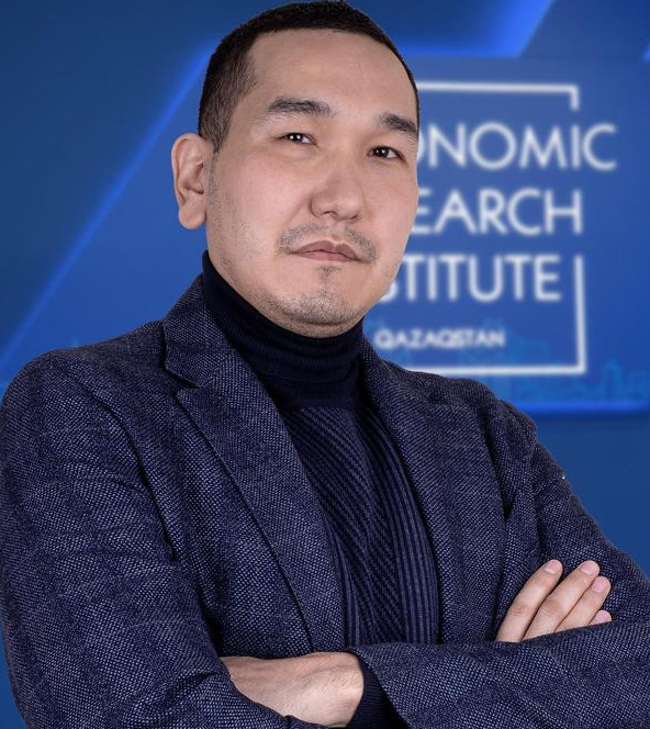 90 jyldardaǵy qate sheshimder nege áli kúnge el ekonomıkasyna zııanyn tıgizip jatyr?