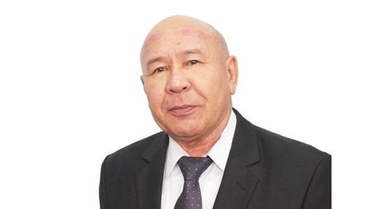 Bilim men tárbıe – egiz uǵym