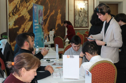 Kompanııalar 200-den astam bos jumys orynyn usynyp otyr