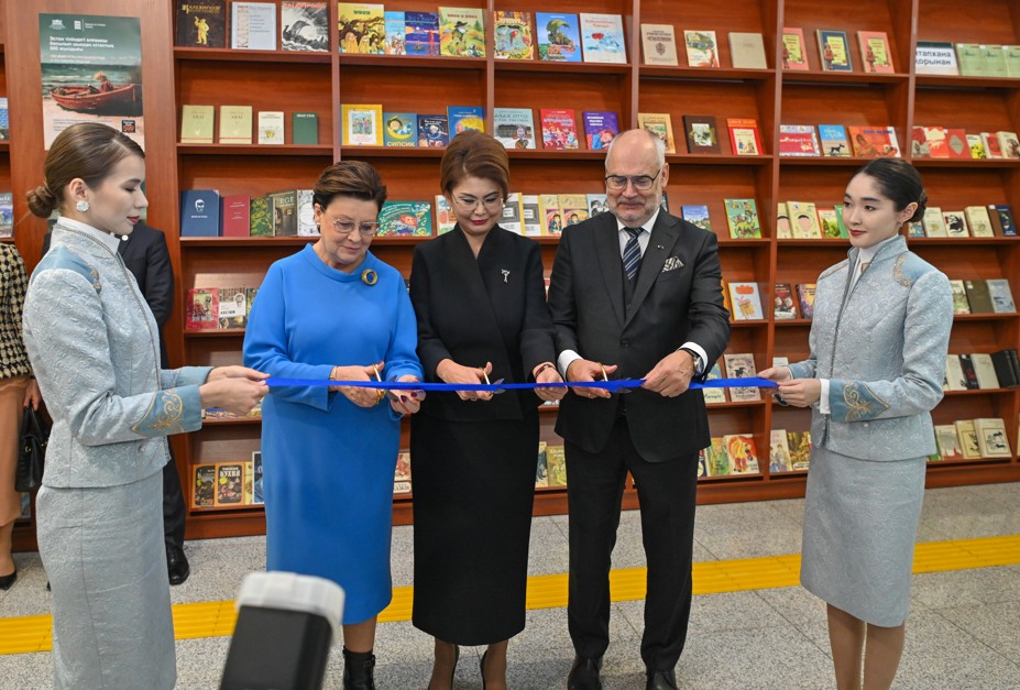 Qos eldiń mádenı dostyǵy