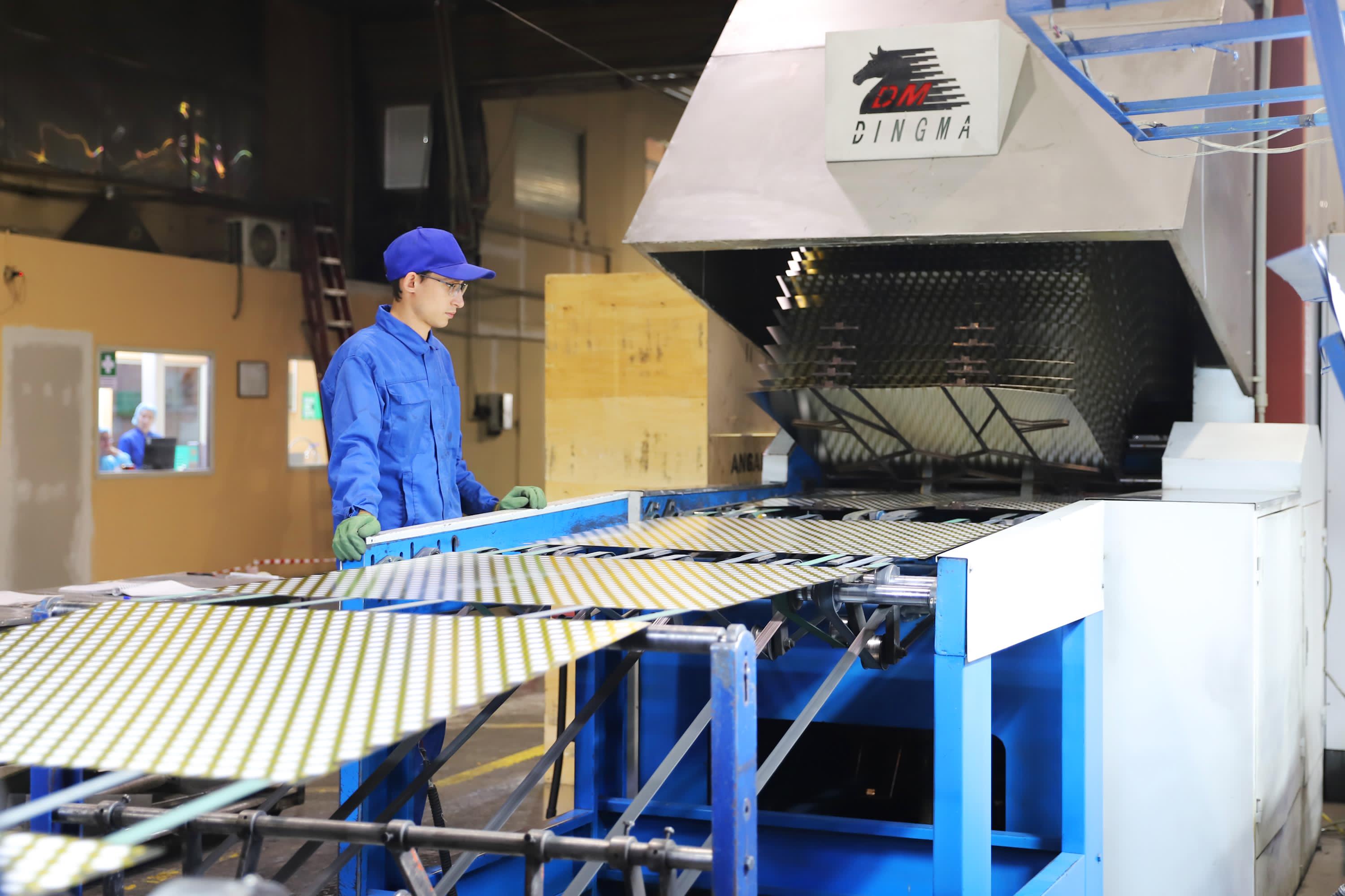 Qazaqstannyń eksporttyq-kredıttik agenttigi: bıyl qansha kásiporyn eksportqa taýar shyǵardy?