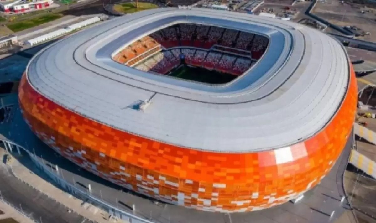 Qazaqstandaǵy eń úlken stadıon qashan ashylady?