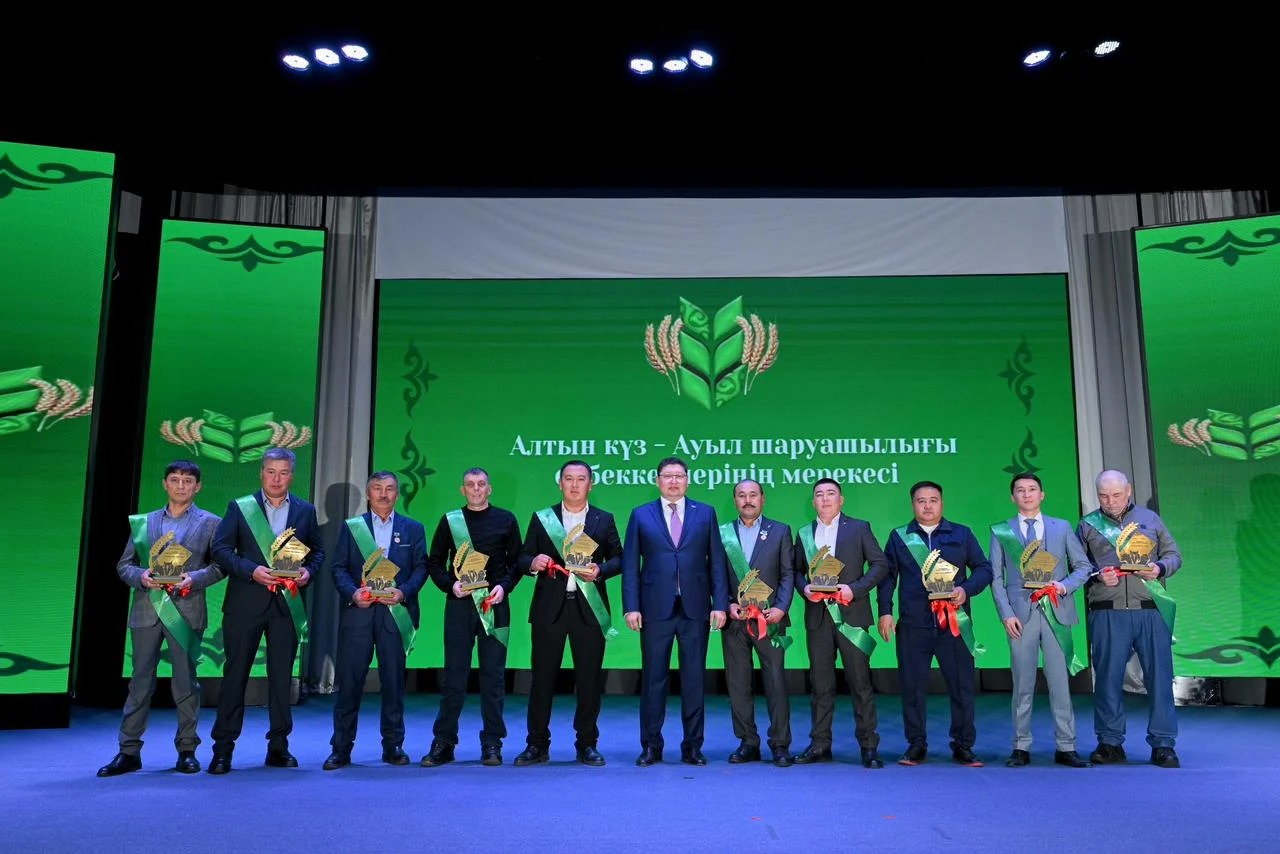 Agro eńbekkerlerine alǵys aıtyldy