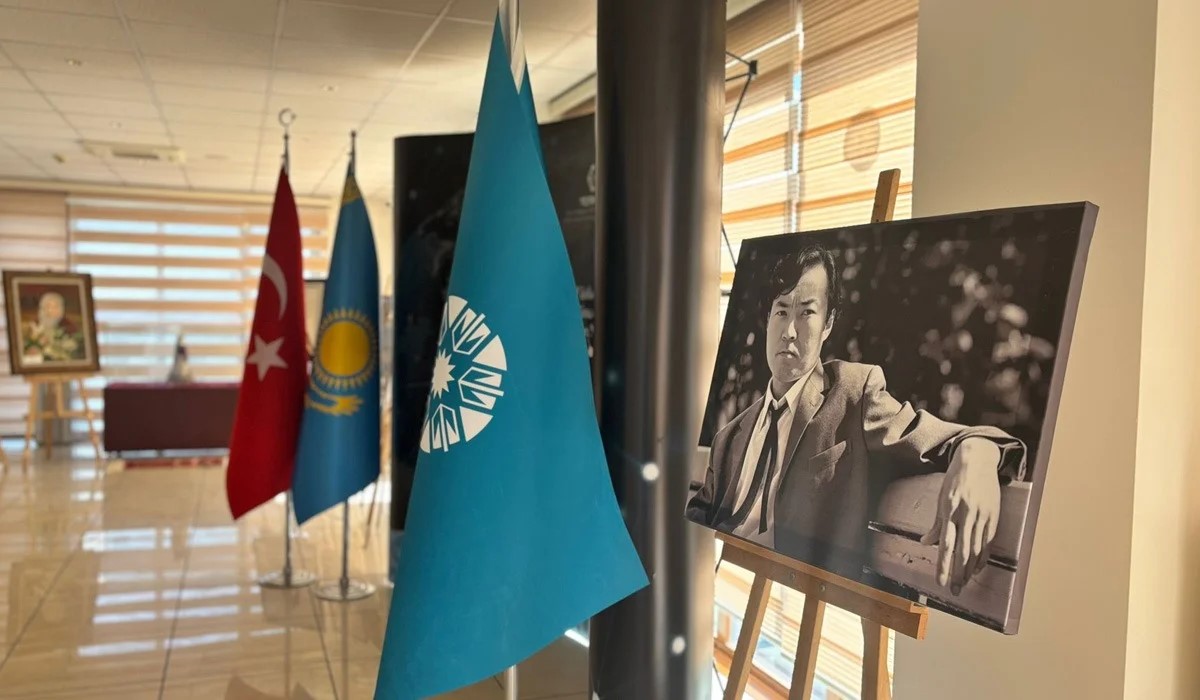 Dáýirlerdi toǵystyrǵan dıalog